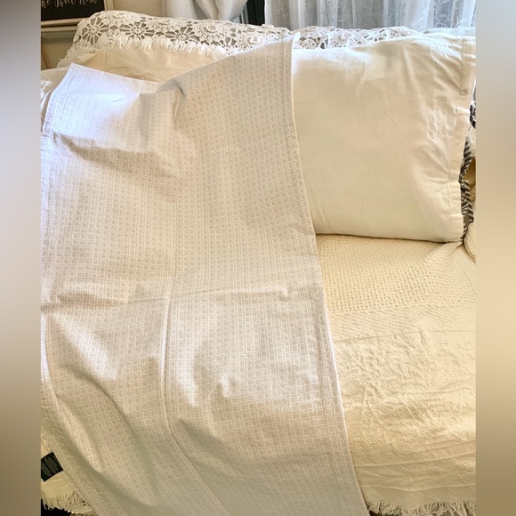 Lauren Ralph Lauren Farmhouse Queen Flat Sheet Neutral Shade Tiny Dot Flowers - Picture 4 of 13